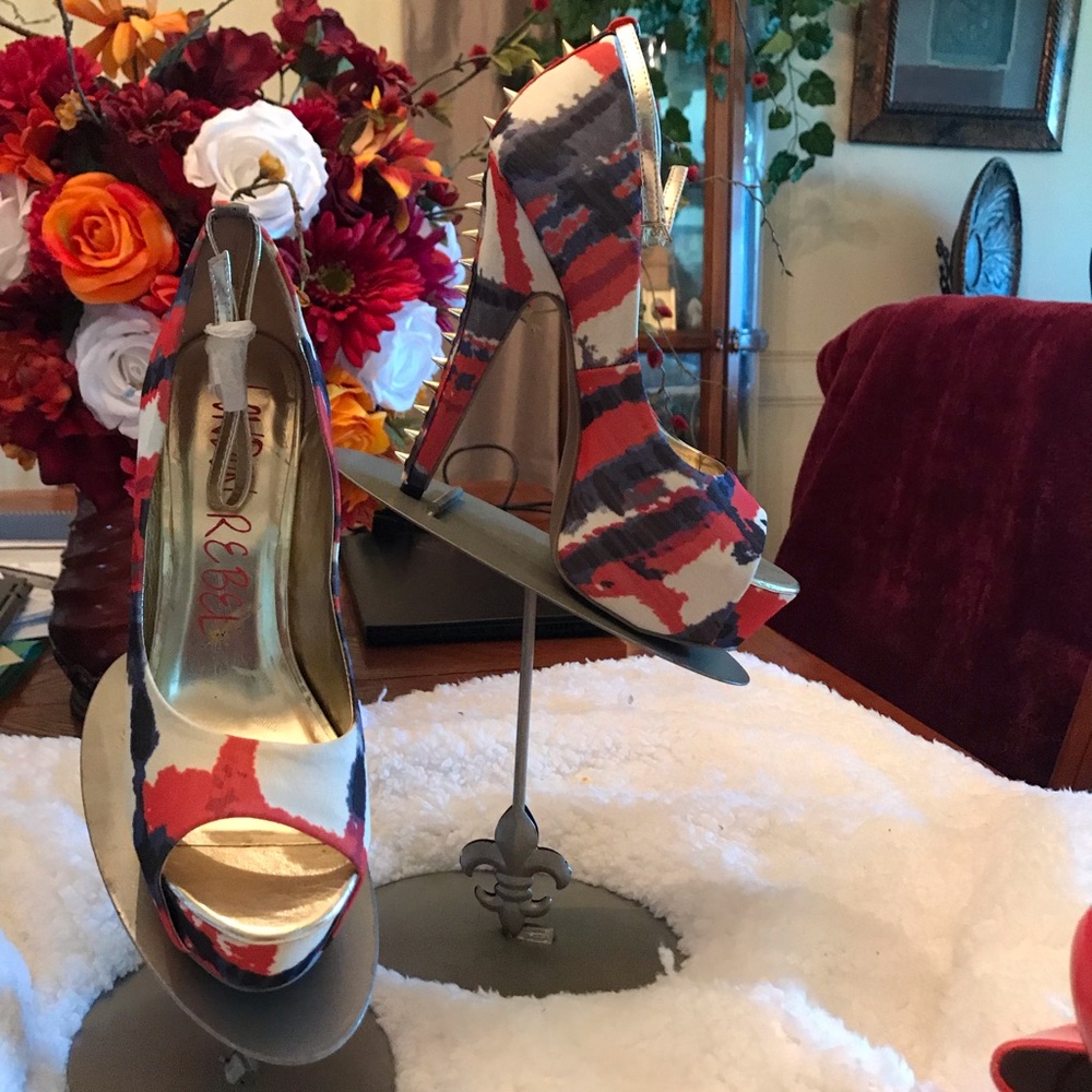 Women’s shoes London Rebel graffiti size 9